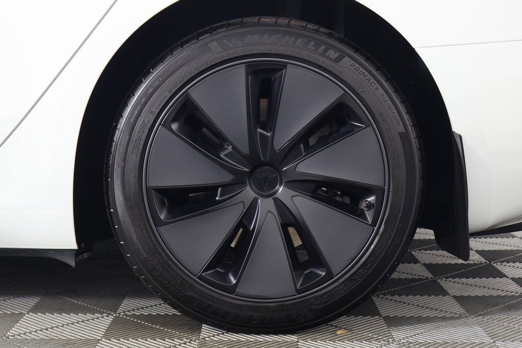 Used 2025 Tesla Model 3 Long Range RWD image 16