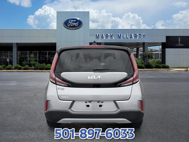 Used 2023 Kia Soul LX w/ LX Technology Package FWD image 4
