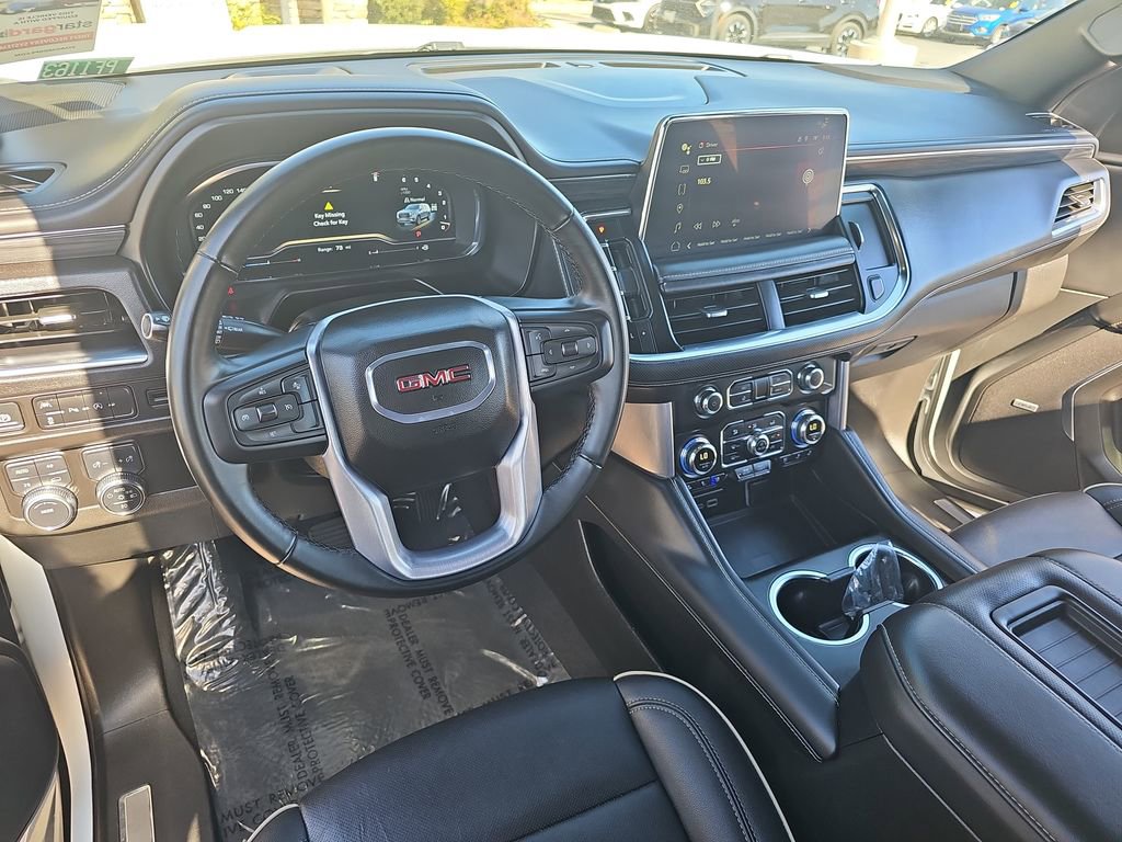 Used 2024 GMC Yukon XL SLT image 18