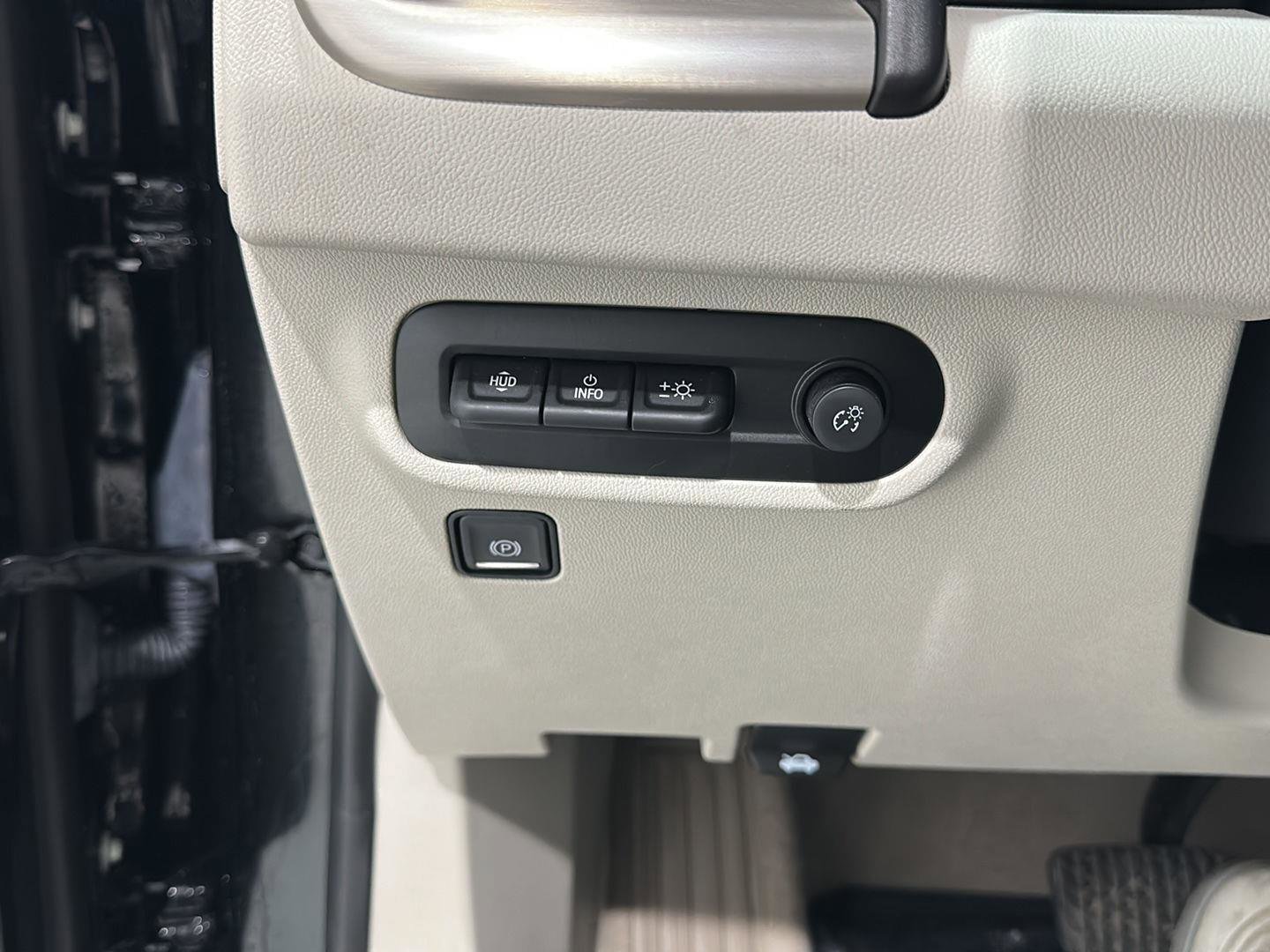 Used 2022 GMC Terrain Denali w/ LPO, Floor Liner Package AWD/4WD image 16