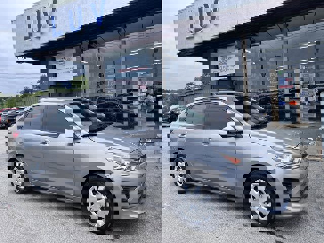 Used 2023 Kia Rio S image 2