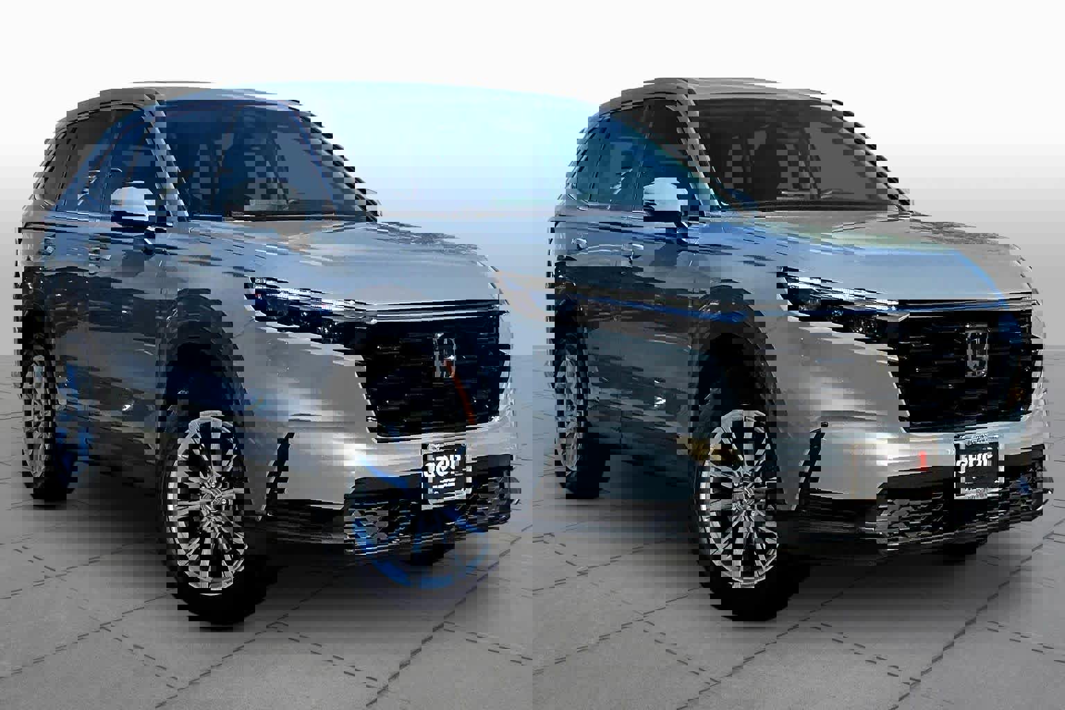 Used 2025 Honda CR-V EX image 3