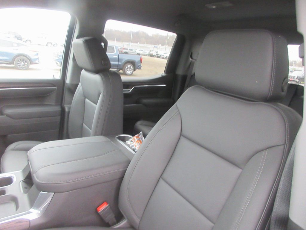 New 2026 GMC Sierra 1500 SLT w/ SLT Convenience Package image 14