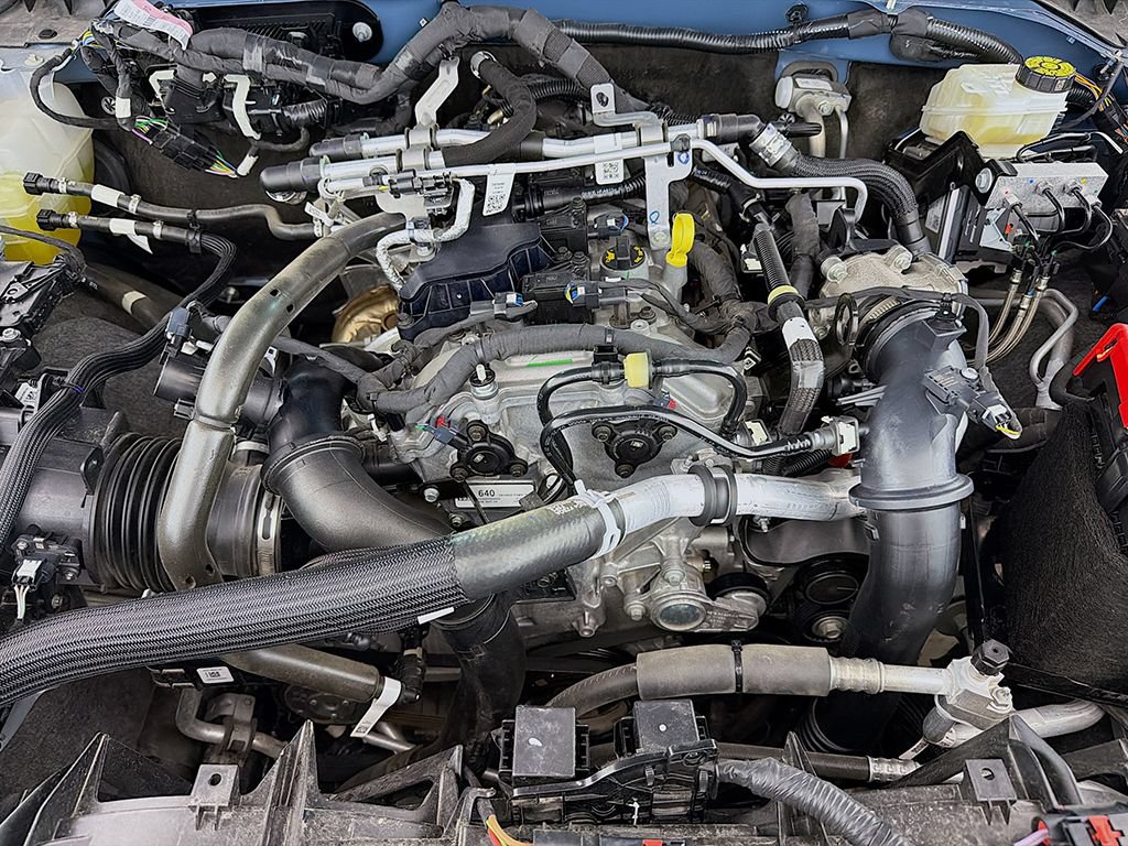 Used 2025 Ford Bronco Outer Banks AWD/4WD image 18