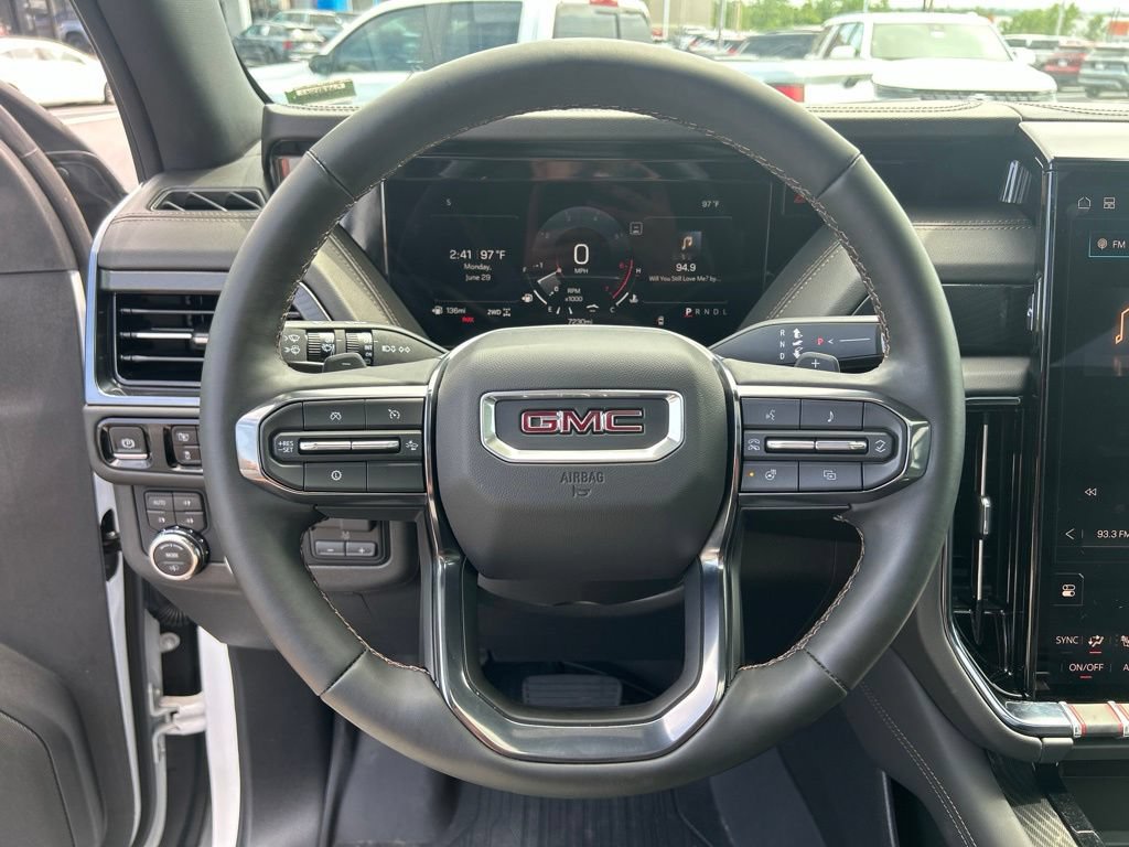 Used 2025 GMC Yukon AT4 w/ AT4 Premium Plus Package AWD/4WD image 27