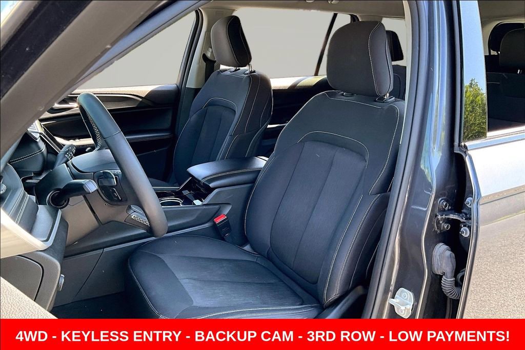 Used 2023 Jeep Grand Cherokee L Laredo AWD/4WD image 20