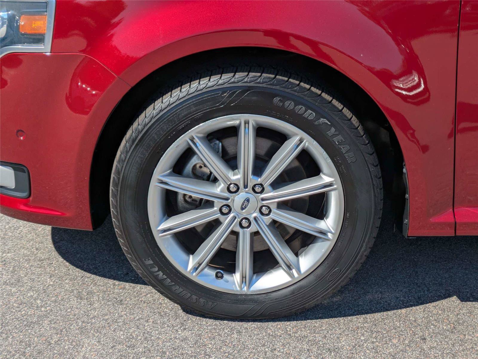 Used 2019 Ford Flex Limited w/ Equipment Group 301A FWD image 14