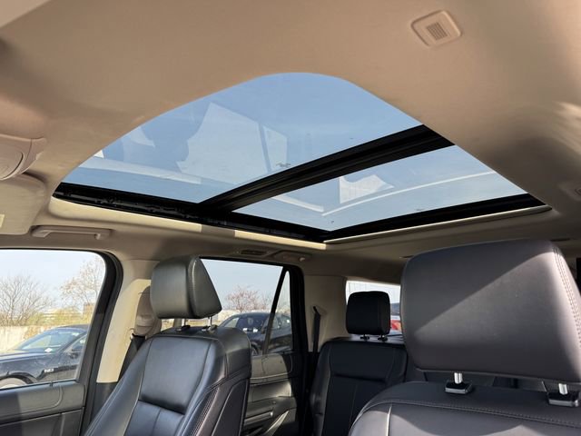 Used 2022 Ford Expedition Max XLT image 8