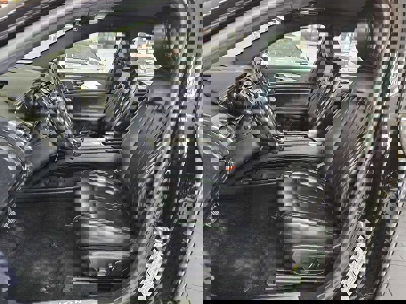 Used 2020 Lincoln MKZ image 9