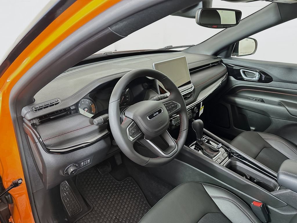 New 2026 Jeep Compass Trailhawk image 9