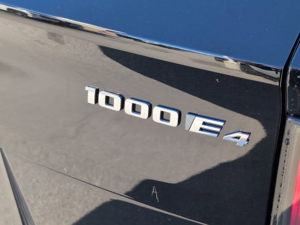 Used 2025 Cadillac Escalade IQ Luxury 2 image 31