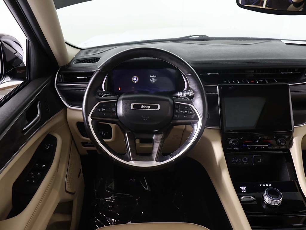 Used 2022 Jeep Grand Cherokee Limited AWD/4WD image 38