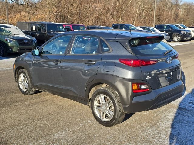 Used 2021 Hyundai Kona SE image 3