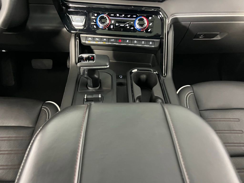 Used 2025 GMC Sierra 1500 AT4X image 17