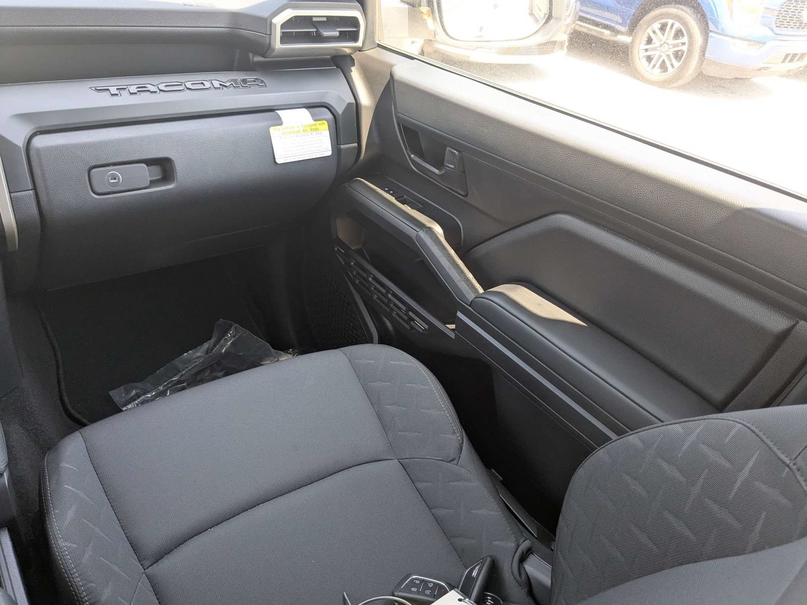 Used 2025 Toyota Tacoma SR w/ SR Upgrade Package RWD image 16