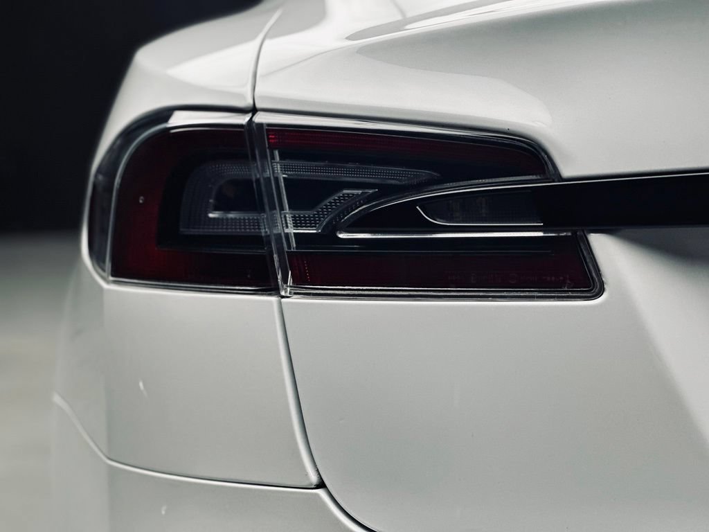 Used 2022 Tesla Model S AWD/4WD image 14