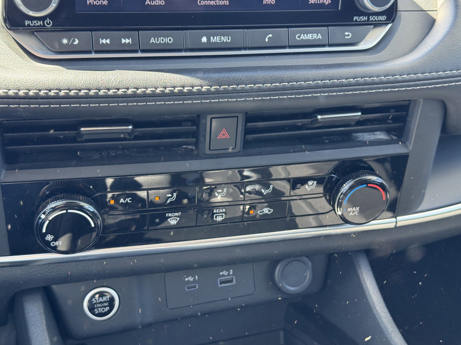Used 2023 Nissan Rogue S image 22
