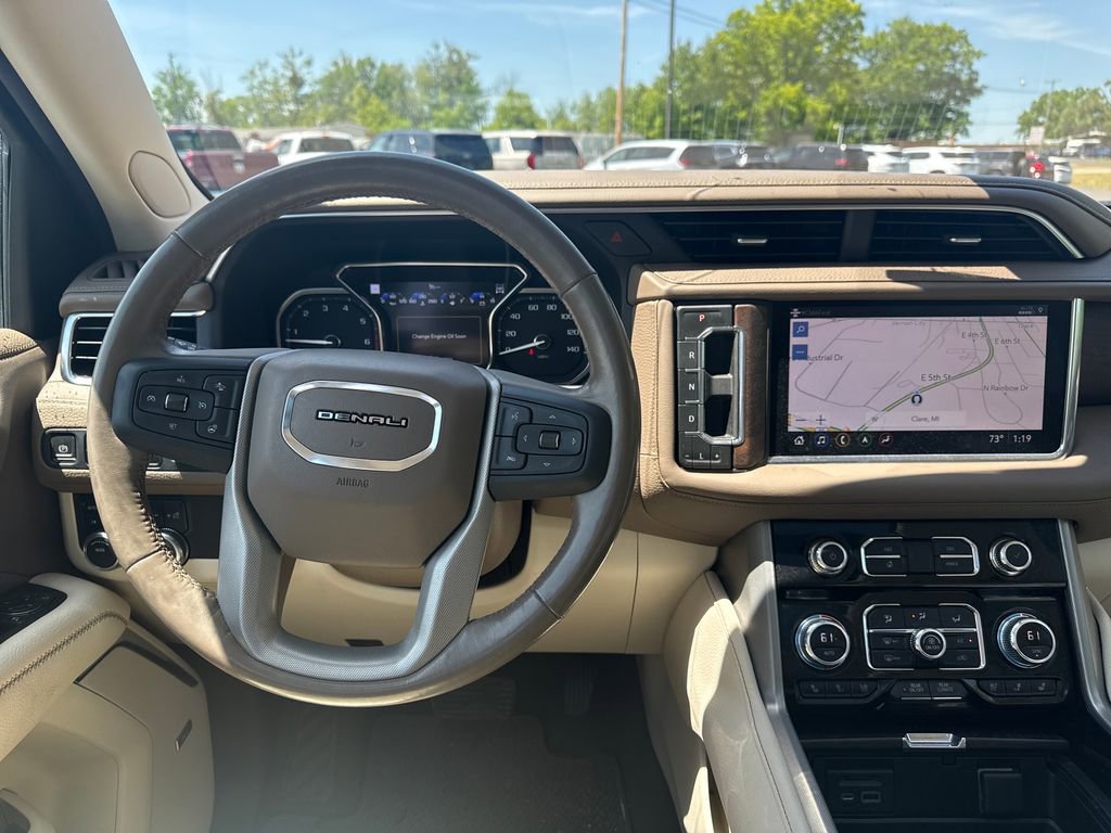 Used 2021 GMC Yukon XL Denali AWD/4WD image 20