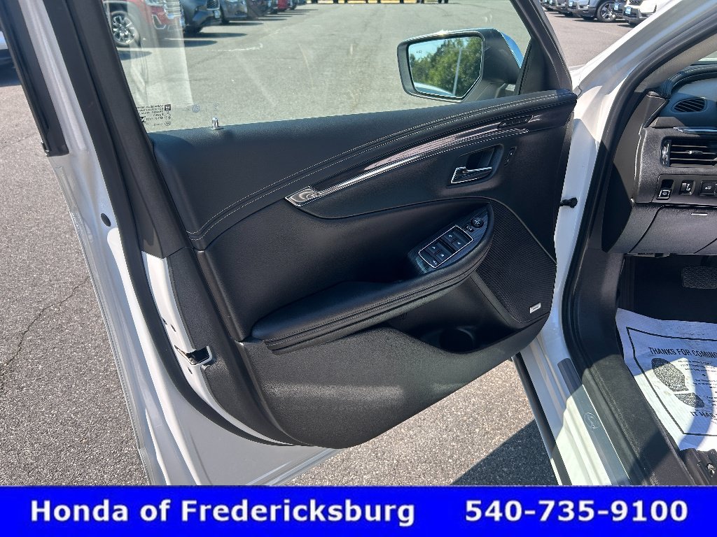Used 2018 Chevrolet Impala Premier w/ Premier Convenience Package FWD image 10