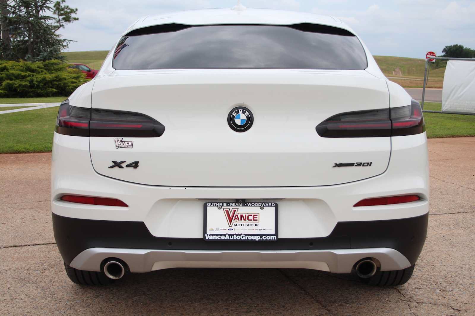 Used 2021 BMW X4 xDrive30i w/ Executive Package AWD/4WD image 7