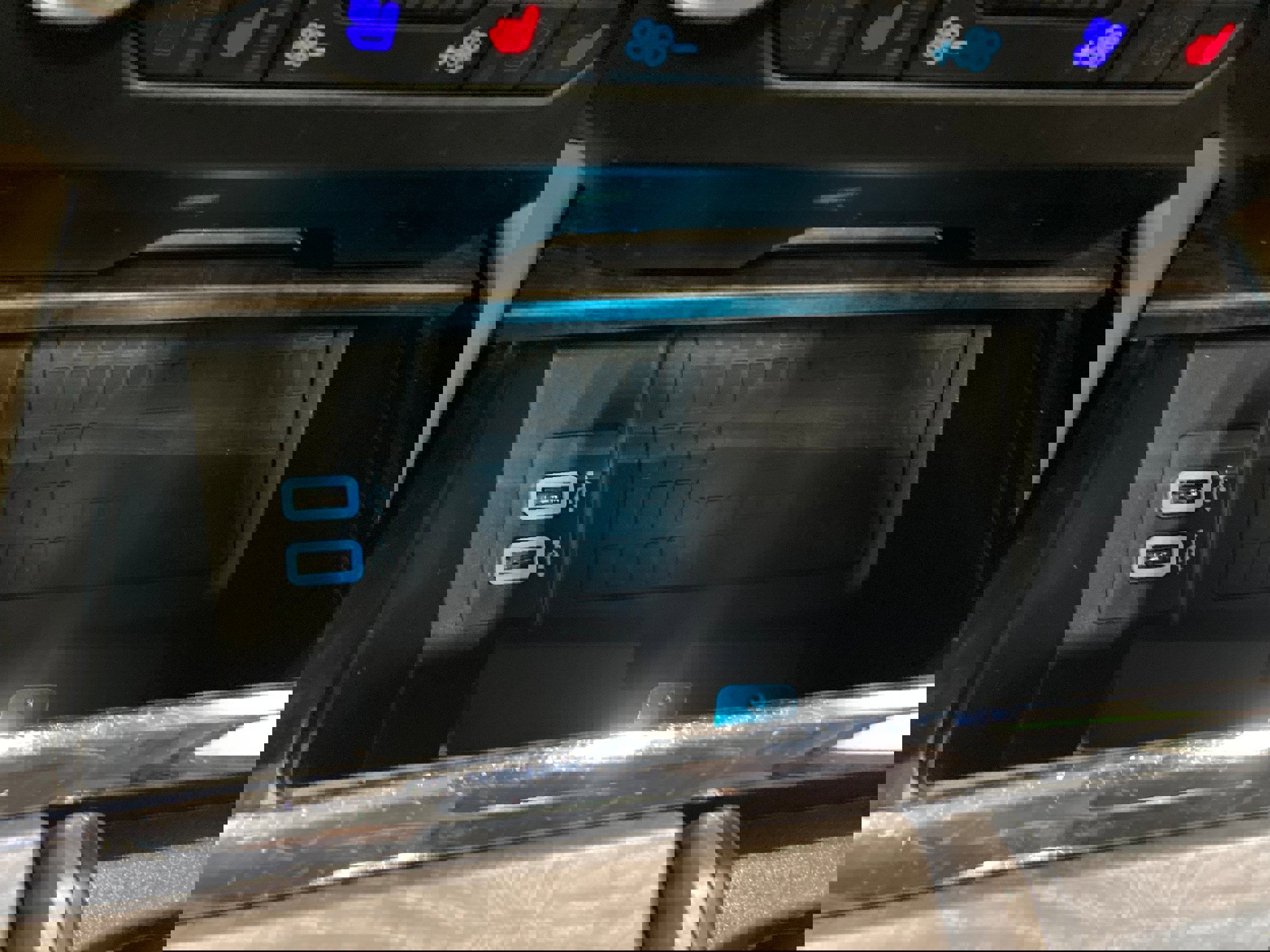 Used 2019 Ford Expedition Limited w/ Equipment Group 301A image 37