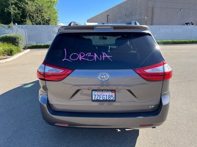 Used 2017 Toyota Sienna LE FWD image 6