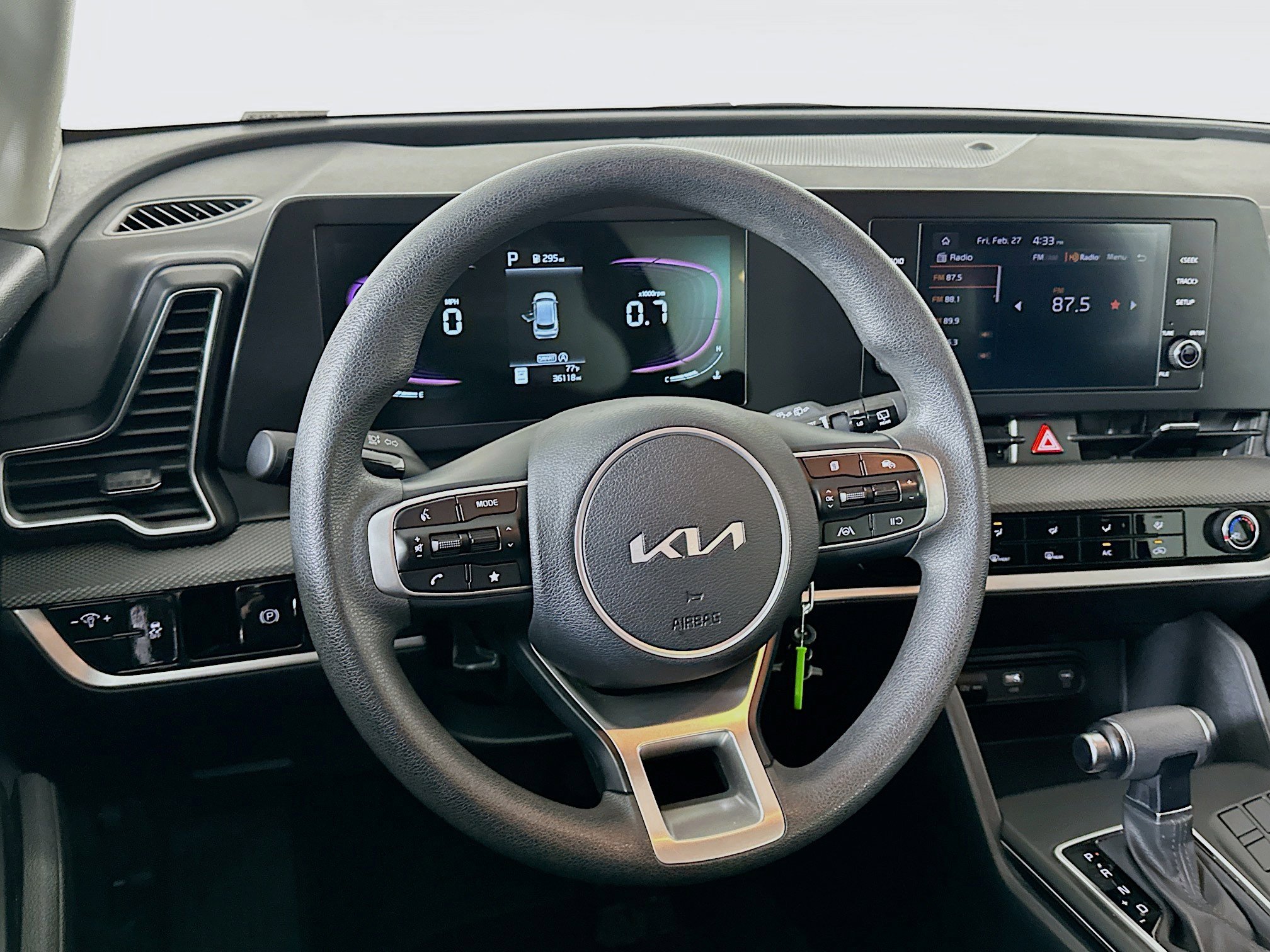 Used 2025 Kia Sportage LX image 18