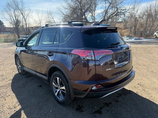 Used 2018 Toyota RAV4 XLE image 3