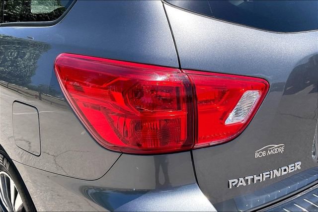 Used 2017 Nissan Pathfinder SL w/ SL Tech Package FWD image 29