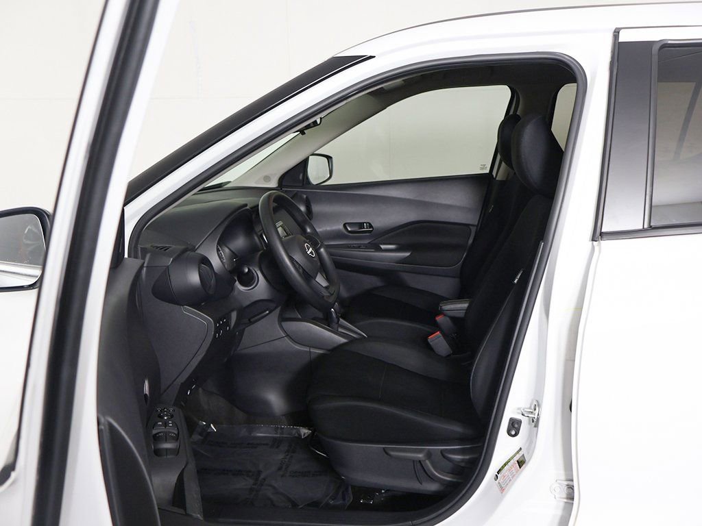 Used 2023 Nissan Kicks S image 25