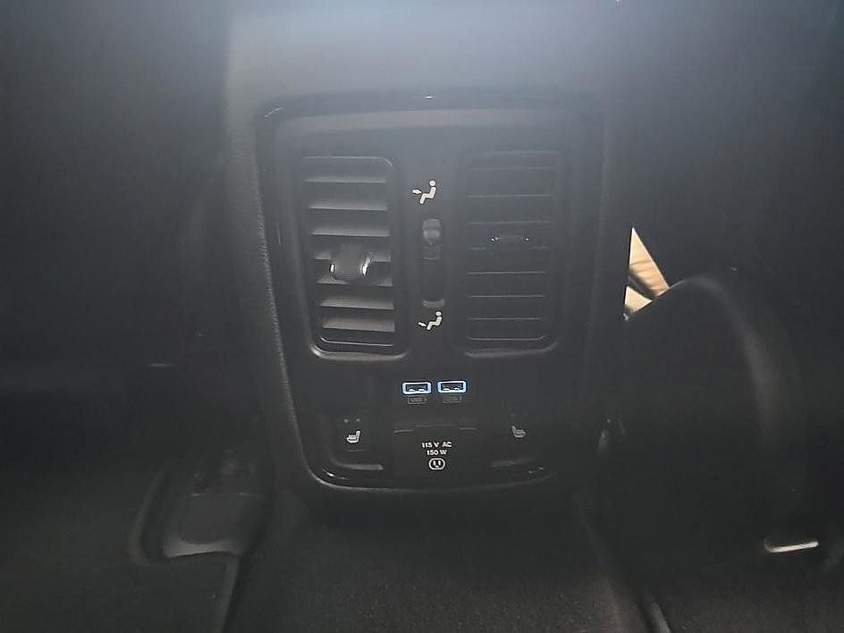 Used 2021 Dodge Durango R/T w/ Tow 'N Go Package image 37