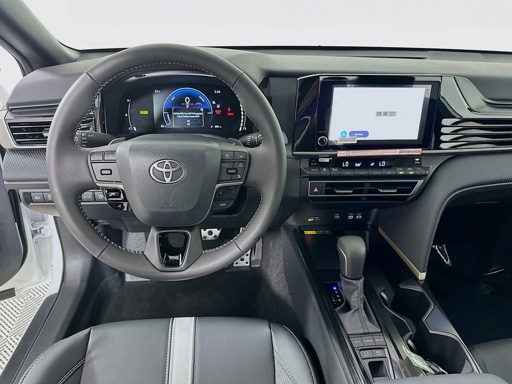 Used 2026 Toyota Camry SE image 19