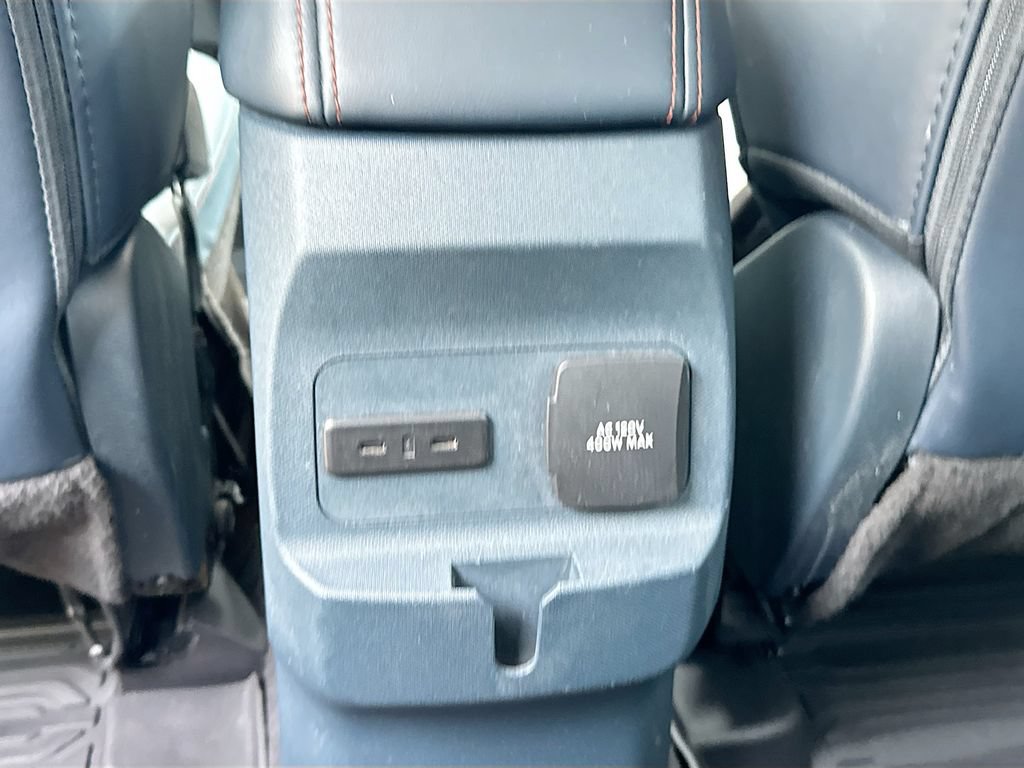 Used 2025 Ford Maverick Lariat AWD/4WD image 26