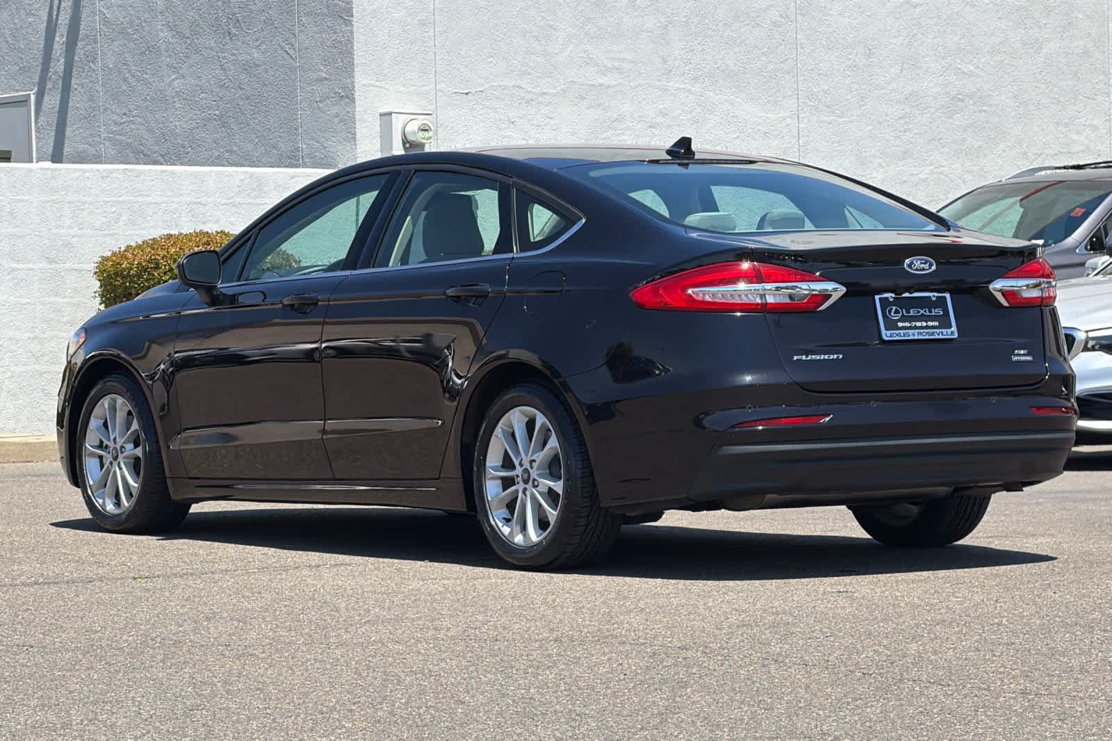 Used 2020 Ford Fusion SE FWD image 7