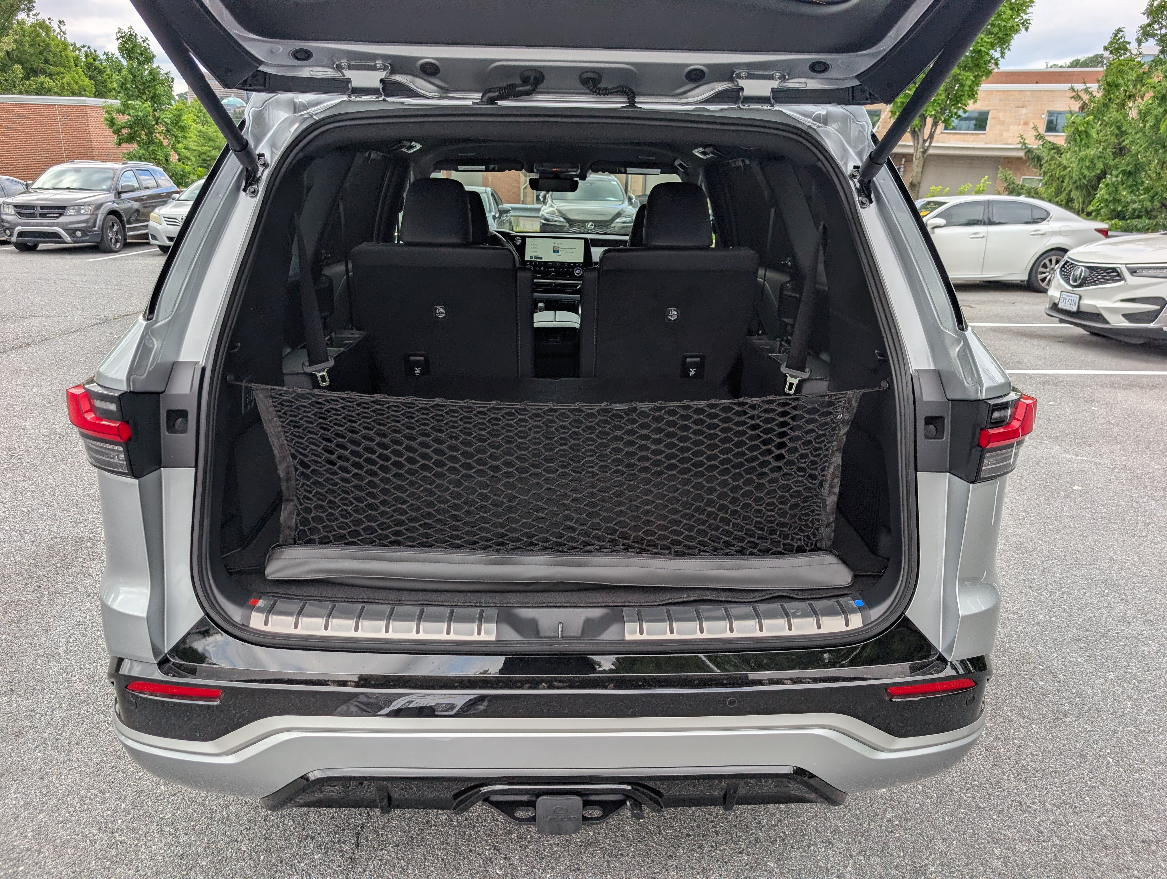 New 2026 Lexus TX 500h AWD image 11