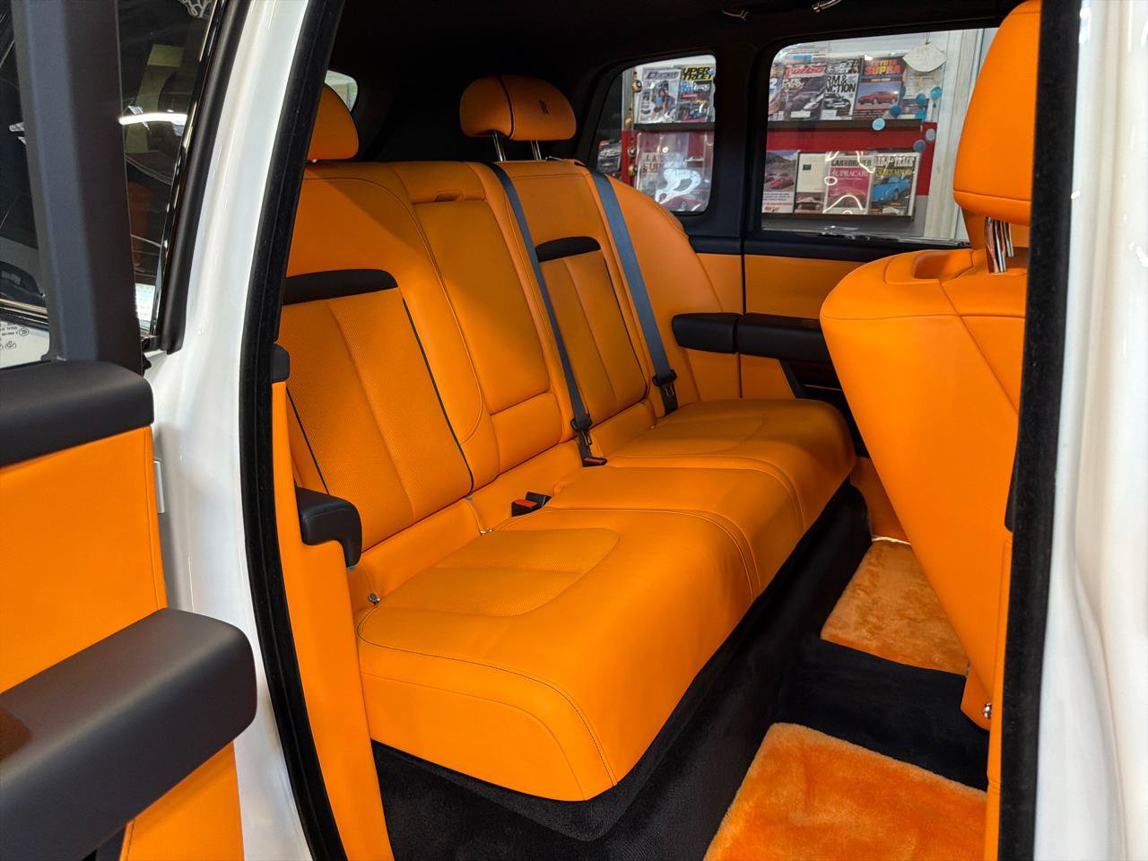 Used 2023 Rolls-Royce Cullinan AWD/4WD image 24
