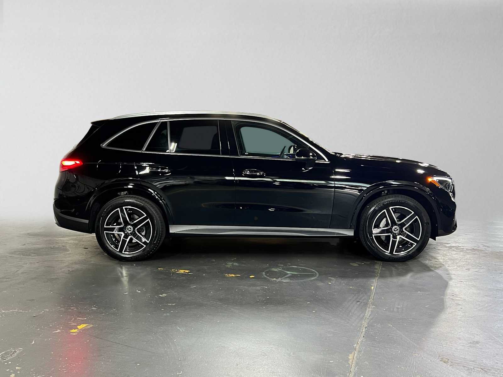 Certified 2026 Mercedes-Benz GLC 300 4MATIC image 2