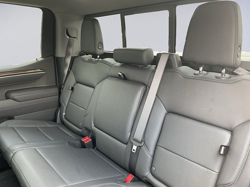 Used 2026 Chevrolet Silverado 1500 LT Trail Boss w/ LT Trail Boss Premium Package AWD/4WD image 11