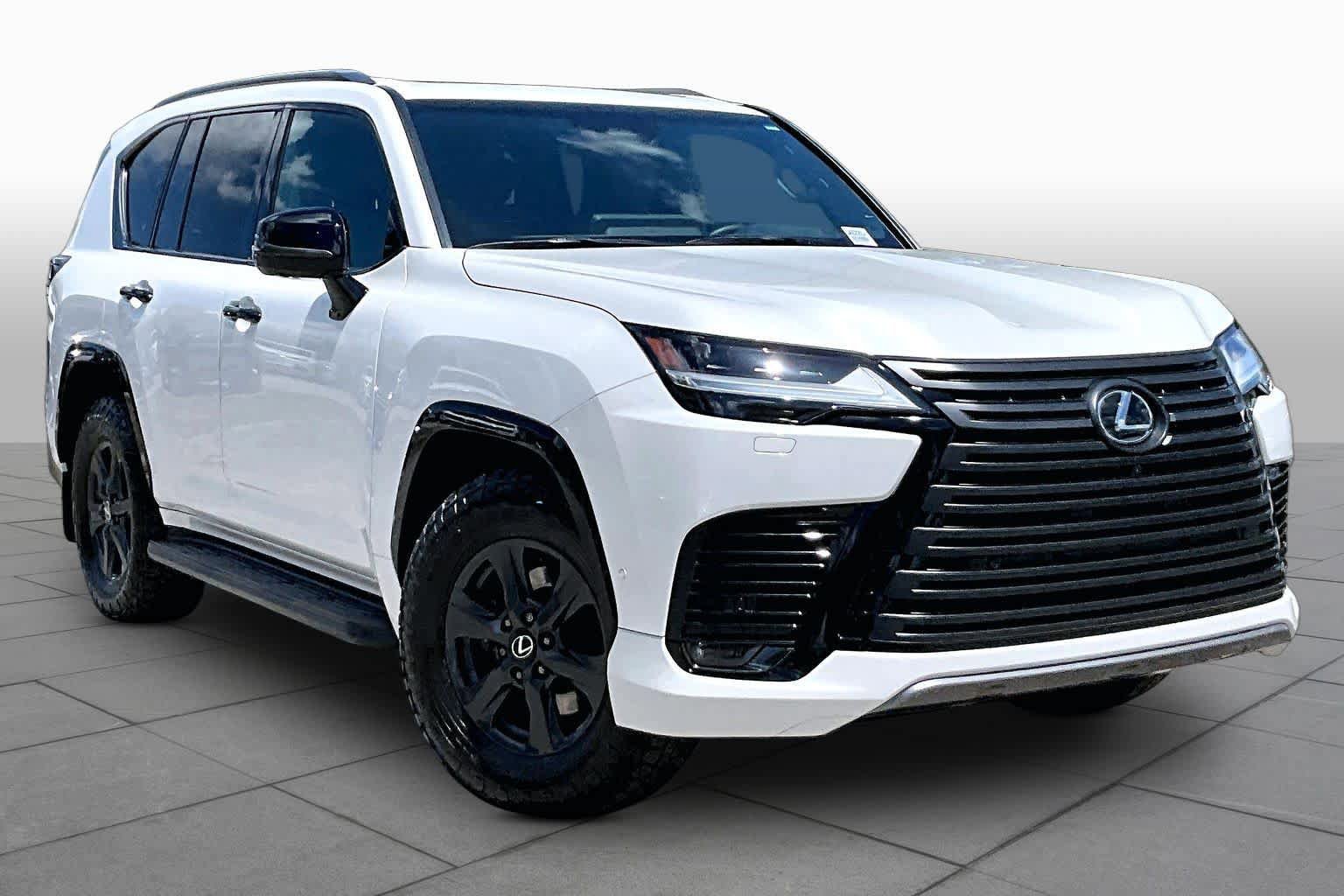 Used 2025 Lexus LX 700h Overtrail w/ Accessory Package (Z1) AWD/4WD image 3