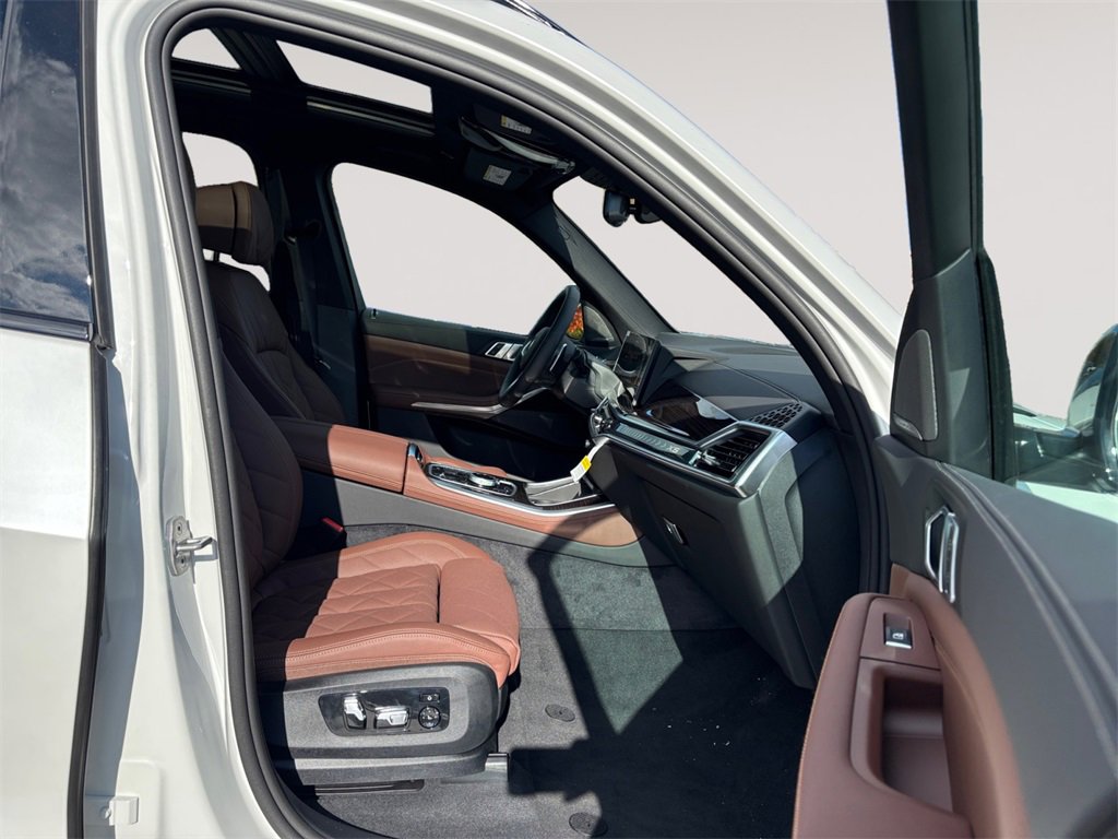 New 2026 BMW X5 xDrive50e image 15