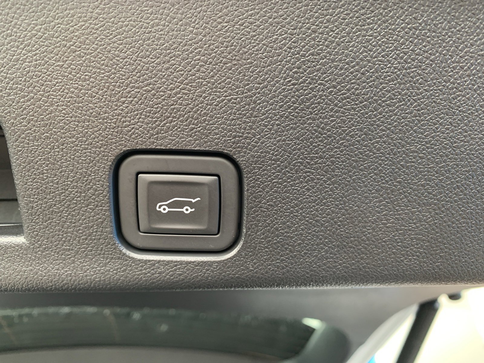 Used 2024 Chevrolet Traverse LT image 14