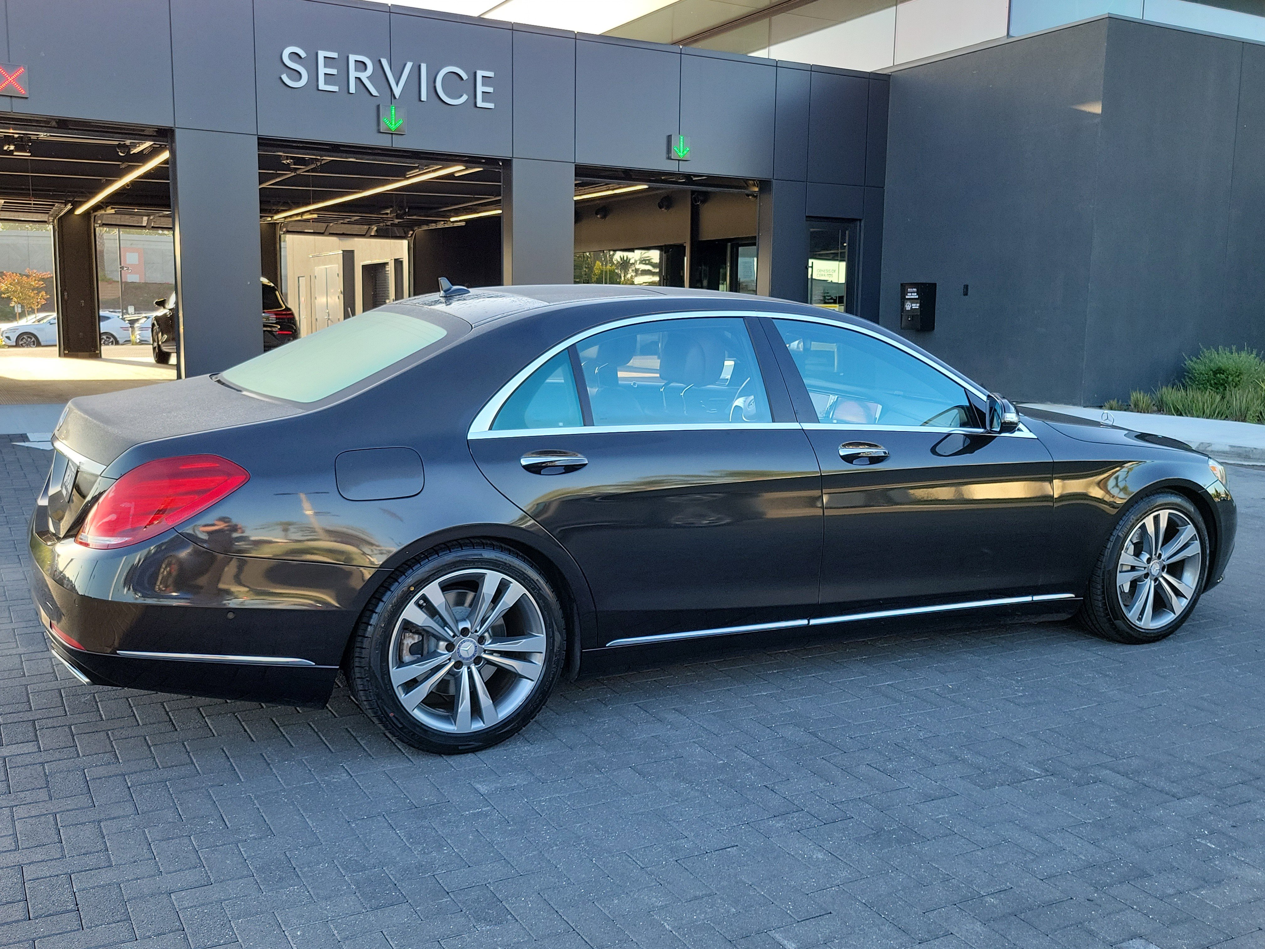 Used 2014 Mercedes-Benz S 550 Sedan image 5