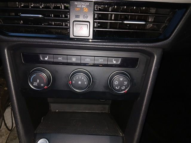 Used 2022 Volkswagen Taos SE image 24