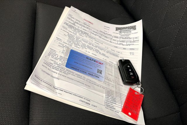 Used 2024 Toyota Corolla LE image 11