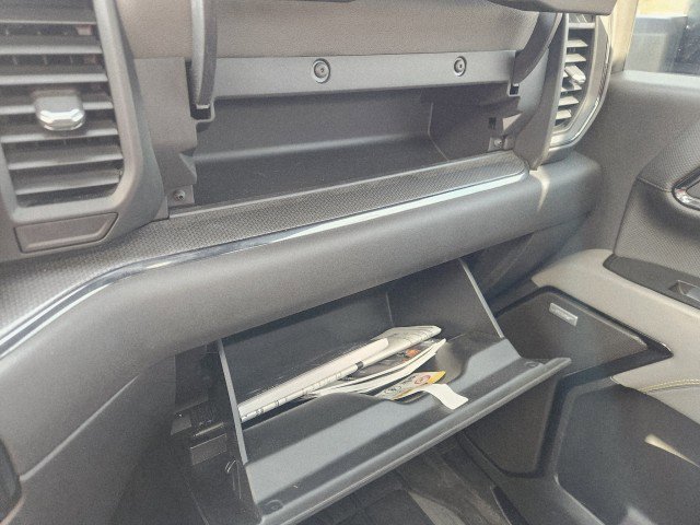 Used 2024 Chevrolet Silverado 2500 ZR2 w/ Technology Package image 61