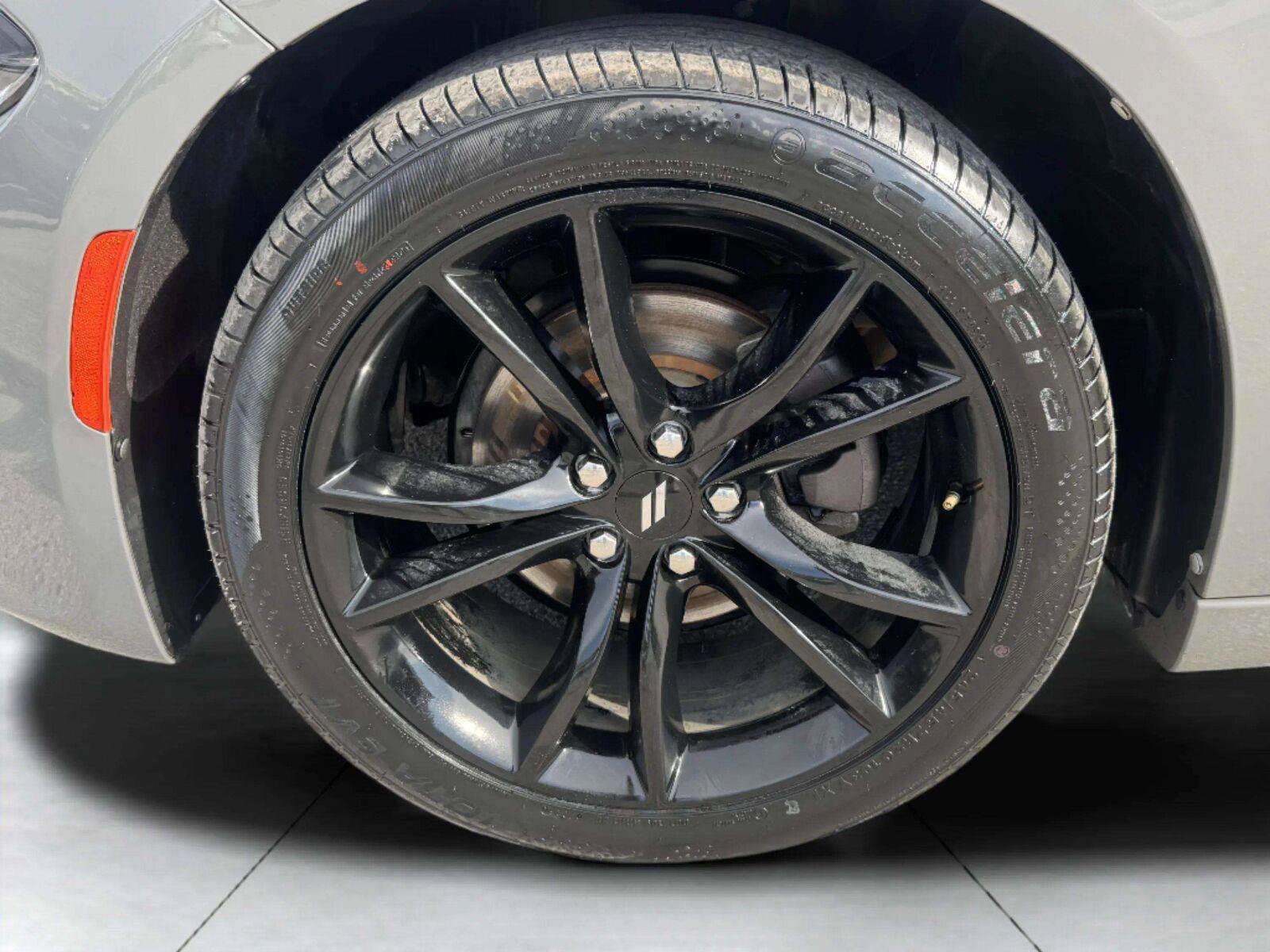 Used 2018 Dodge Charger SXT RWD image 44