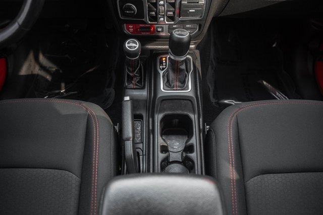 Used 2020 Jeep Wrangler Unlimited Rubicon w/ LED Lighting Group image 30