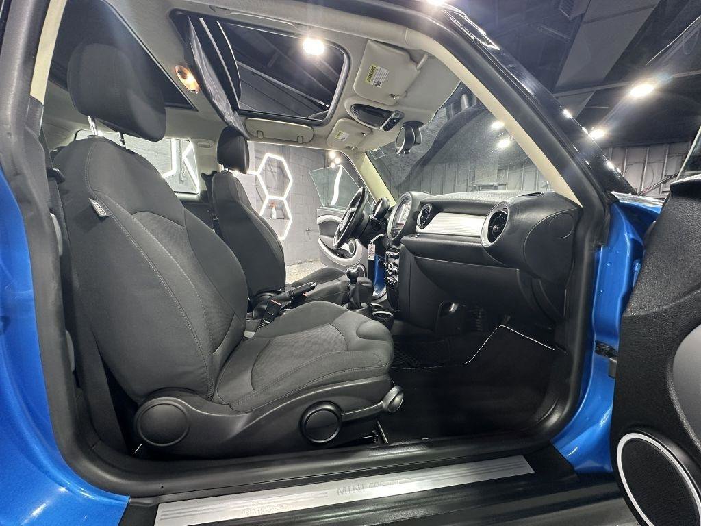 Used 2012 MINI Cooper Hardtop image 32