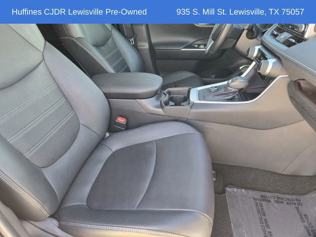 Used 2021 Toyota RAV4 Limited image 15