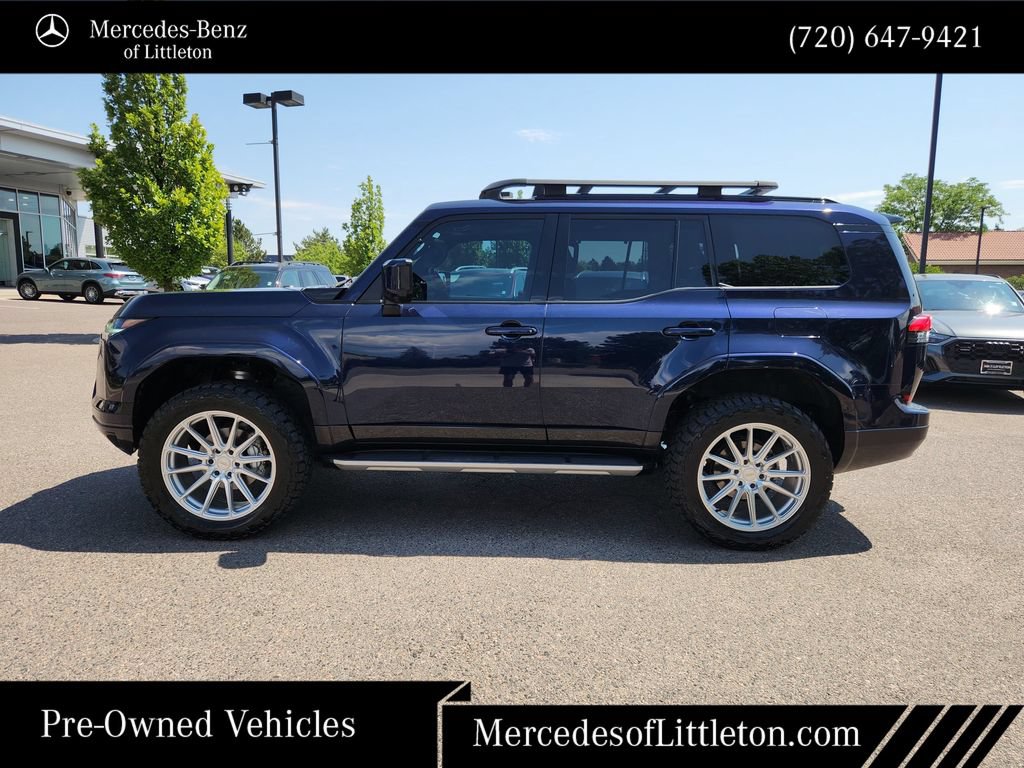 Used 2024 Lexus GX 550 w/ Accessory Package (31) AWD/4WD image 4
